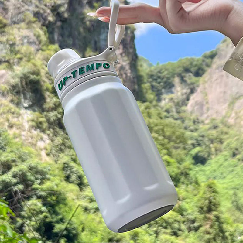 Isolierte Edelstahl-Wasserflasche mit Griff und Strohhalmdeckel