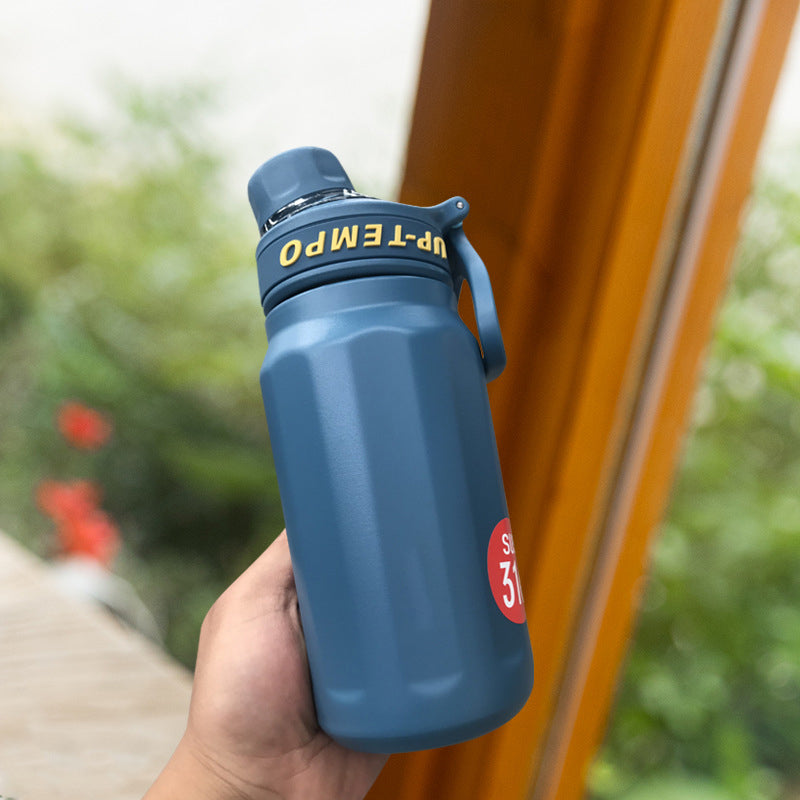 Isolierte Edelstahl-Wasserflasche mit Griff und Strohhalmdeckel