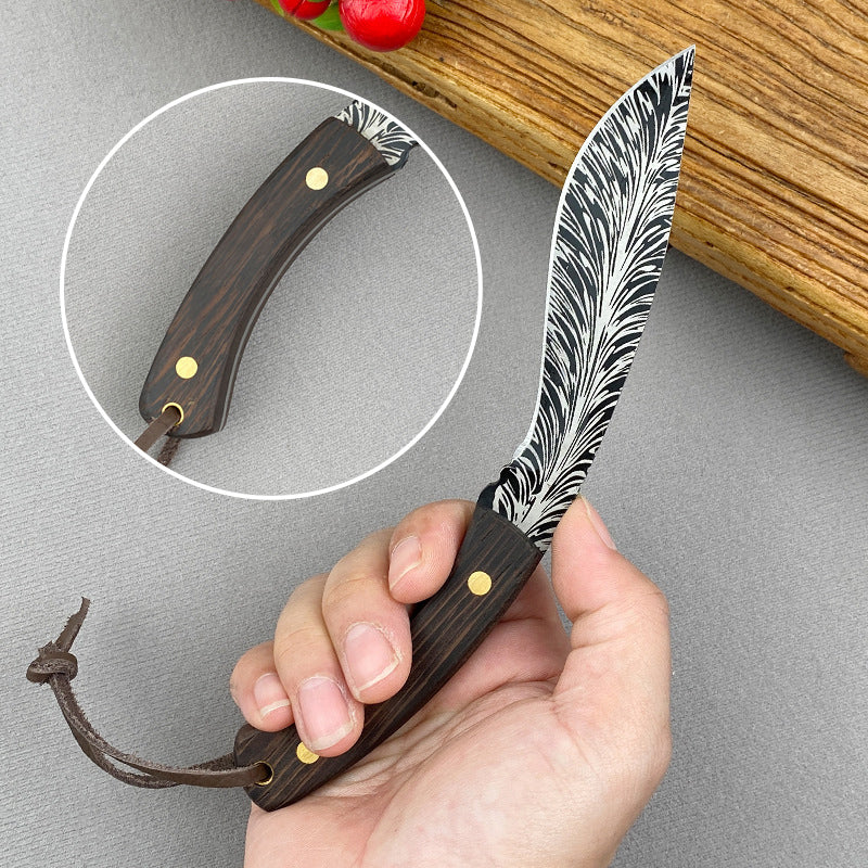 Scharfes Edelstahlmesser mit Feder-Muster