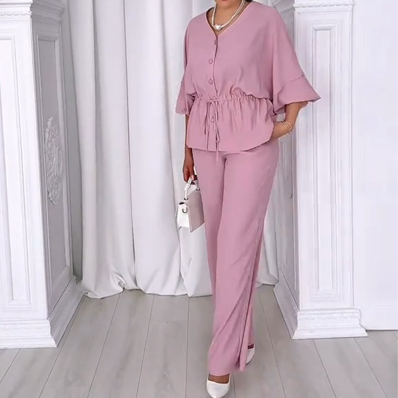 Damen-Set: Tailliertes Oberteil und weite Hose