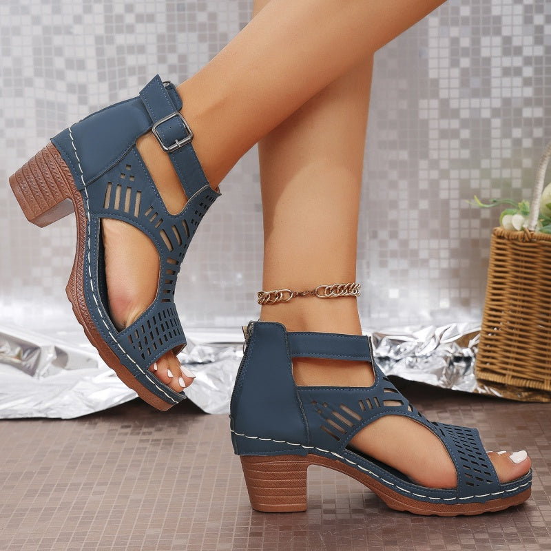Vielseitige Sandalen mit offener Zehenpartie und mittelhohem Absatz