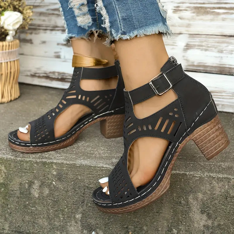 Vielseitige Sandalen mit offener Zehenpartie und mittelhohem Absatz