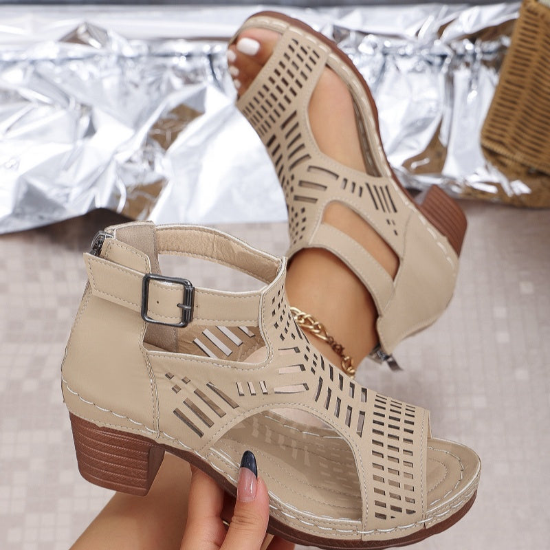 Vielseitige Sandalen mit offener Zehenpartie und mittelhohem Absatz