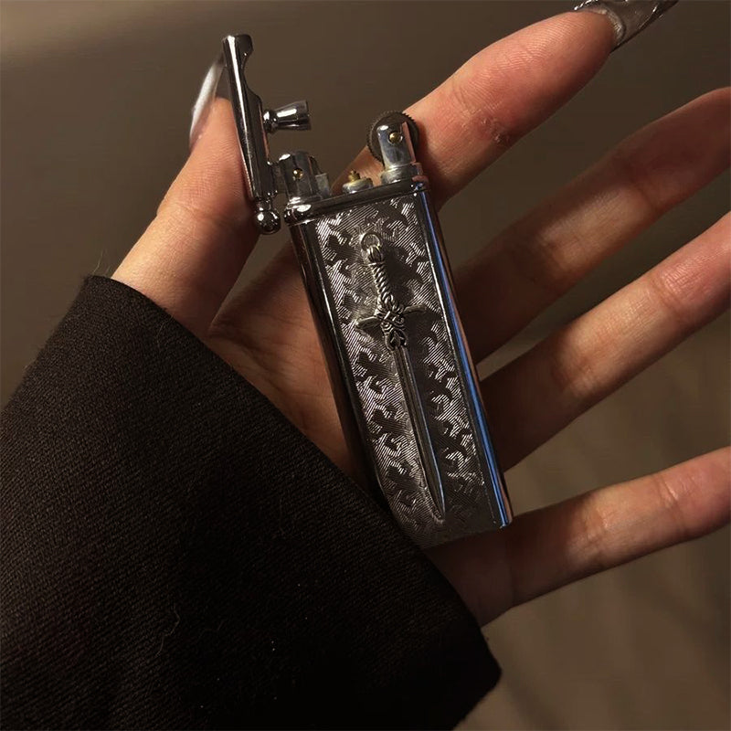 💖Heißer Verkauf 50% Rabatt auf💖stilvolles Vintage-Feuerzeug mit Kreuz-Design
