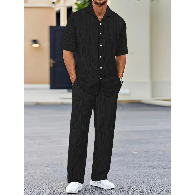 Herren-Set aus Oberteil mit Kragen und Hose mit Kordelzug