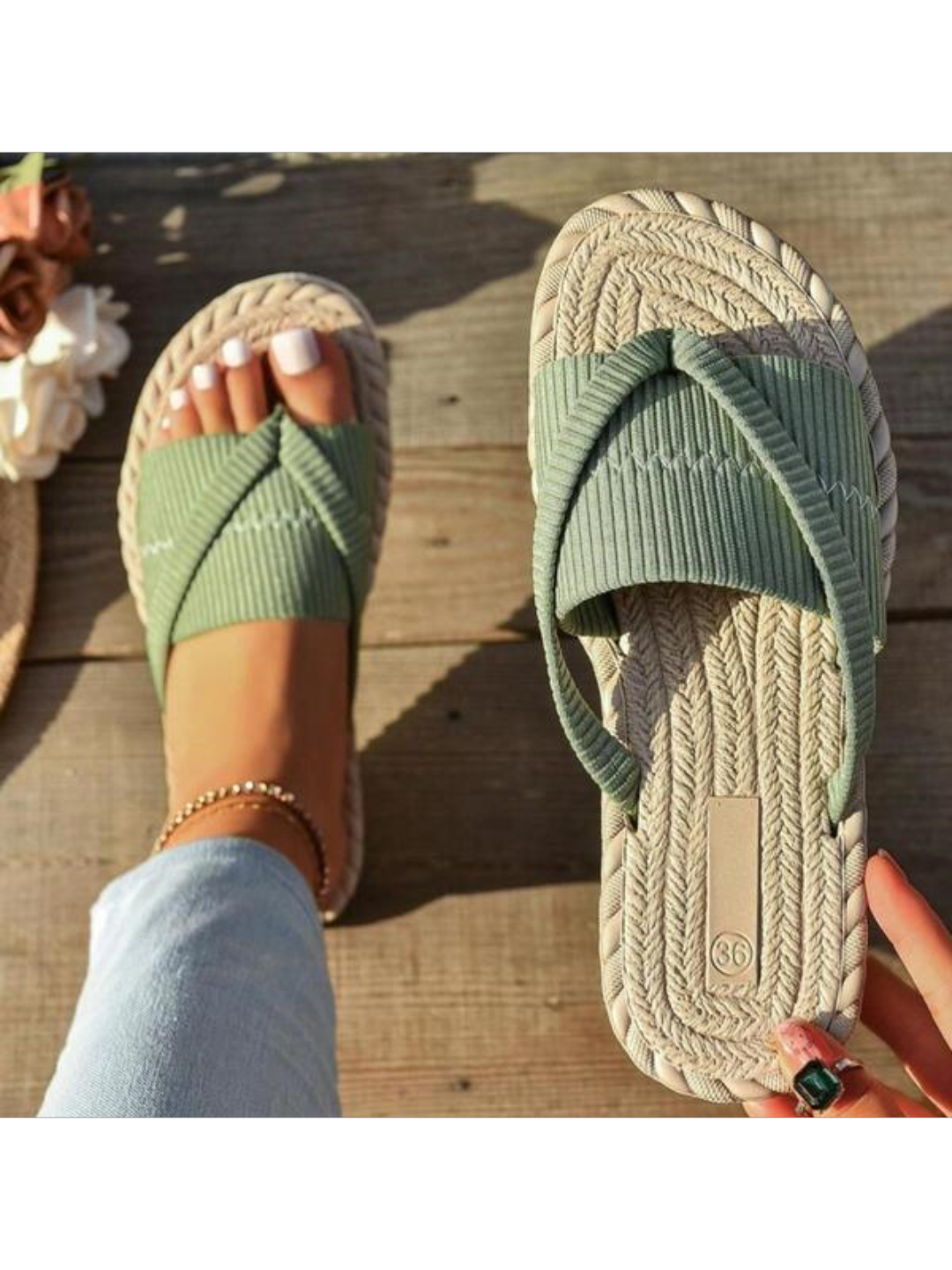 🩴 50% RABATT! 🔥 Sommerliche Bequeme Flip Flops für Frauen – Leicht, Rutschfest & Perfekt Für Strand, Pool & Sonnige Tage ☀️