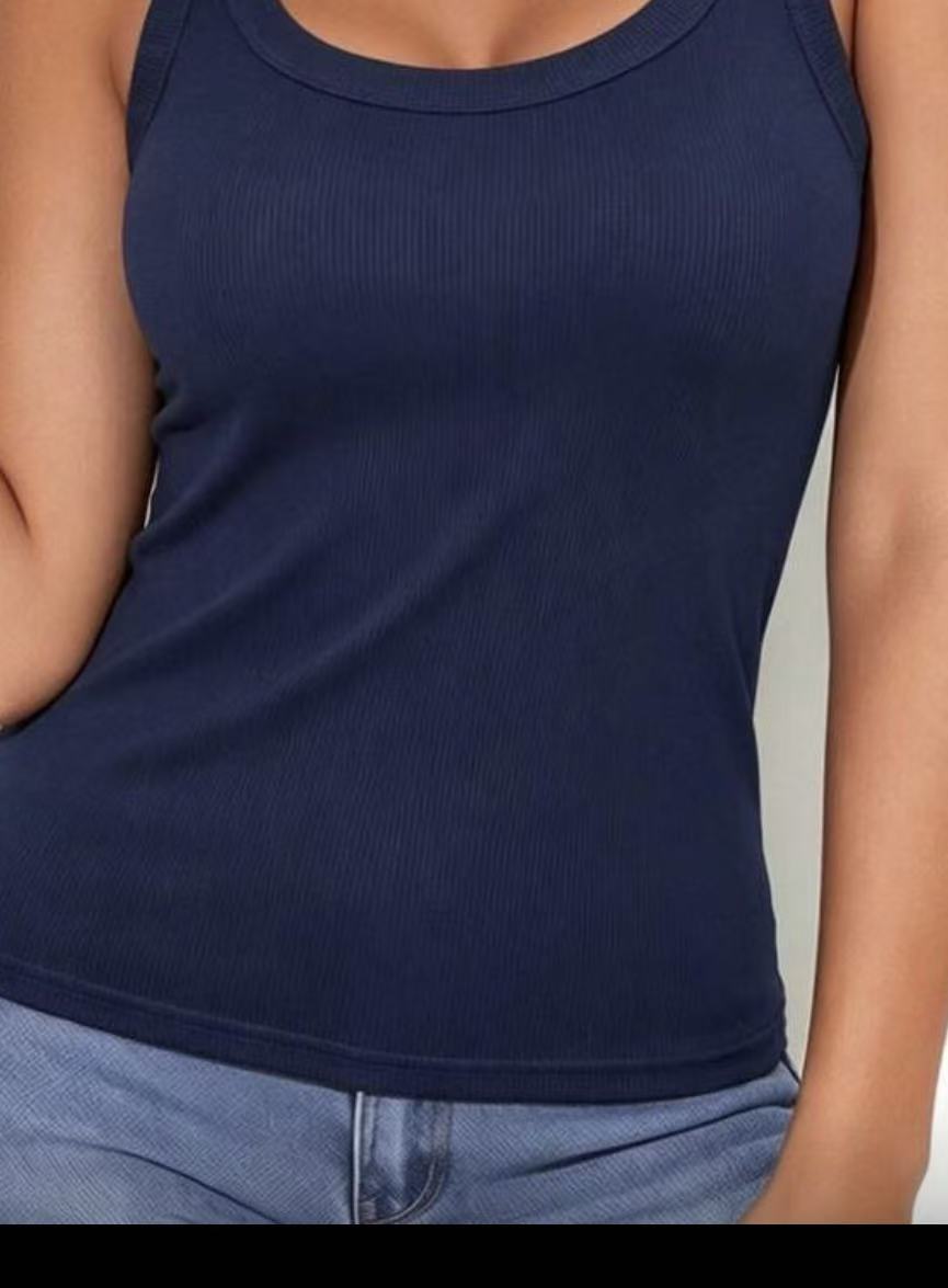 🔥 50% Rabatt!👚Geripptes Tanktop mit integriertem BH für Frauen