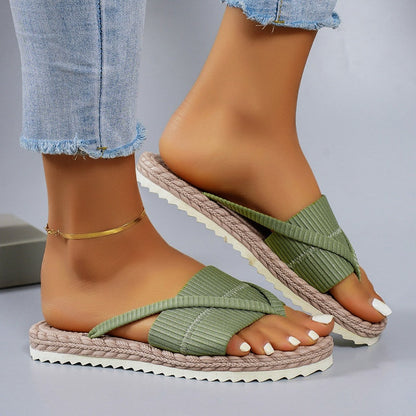 🩴 50% RABATT! 🔥 Sommerliche Bequeme Flip Flops für Frauen – Leicht, Rutschfest & Perfekt Für Strand, Pool & Sonnige Tage ☀️