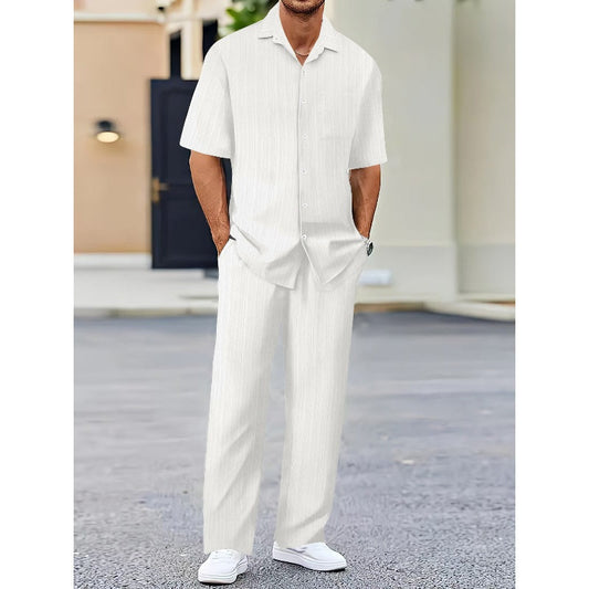 Herren-Set aus Oberteil mit Kragen und Hose mit Kordelzug