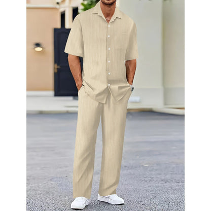 Herren-Set aus Oberteil mit Kragen und Hose mit Kordelzug