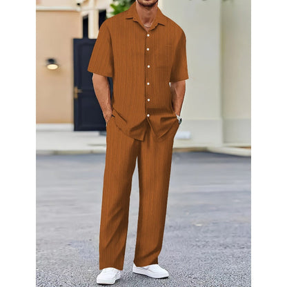 Herren-Set aus Oberteil mit Kragen und Hose mit Kordelzug