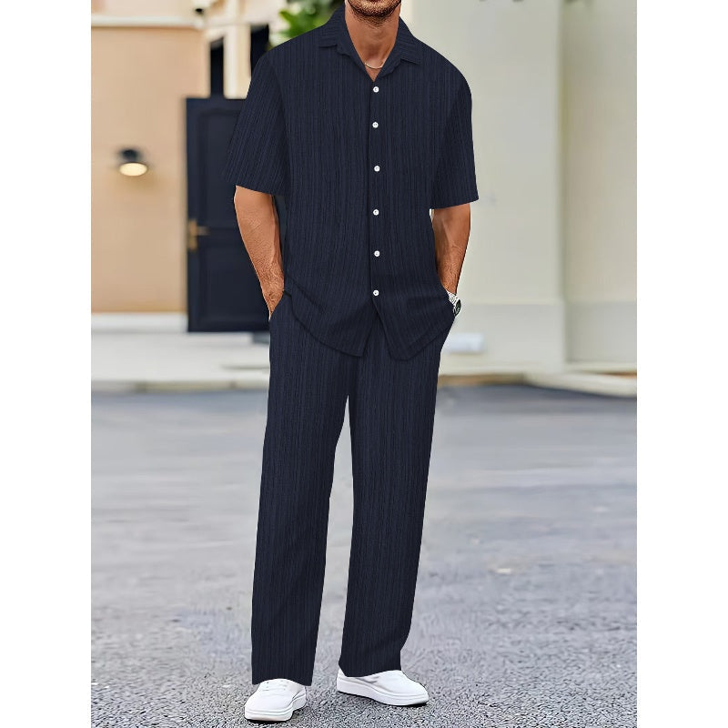 Herren-Set aus Oberteil mit Kragen und Hose mit Kordelzug