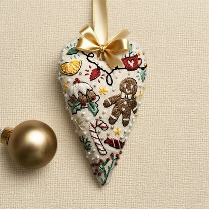 Herzförmiges Handstickerei-Weihnachtsset