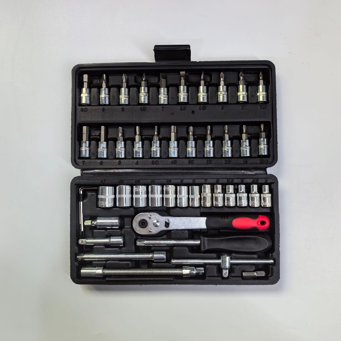 🔧✨ Jetzt im Sale: 46-teiliges Steckschlüssel-Set mit Bits – 50 % Rabatt! 🌟🔩 Profi-Qualität für präzises Arbeiten in Werkstatt & Haushalt. Langlebig & vielseitig.
