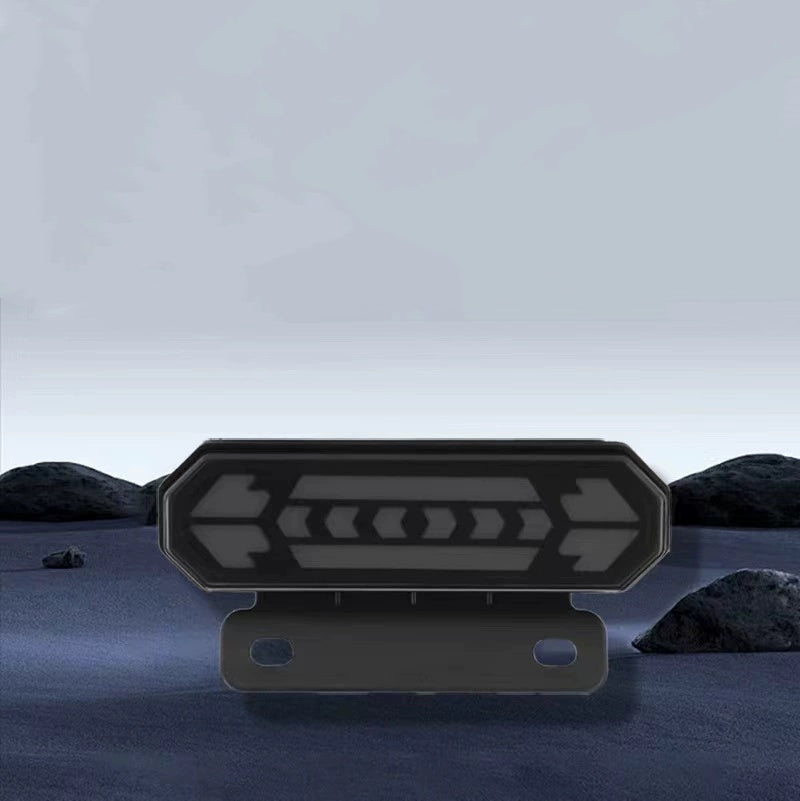 Integrierte multifunktionale LED-Lichtleiste für Brems- und Blinksignale