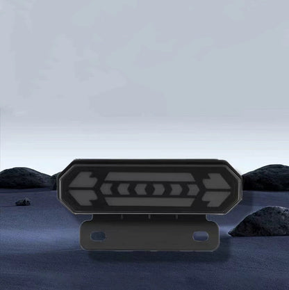 Integrierte multifunktionale LED-Lichtleiste für Brems- und Blinksignale