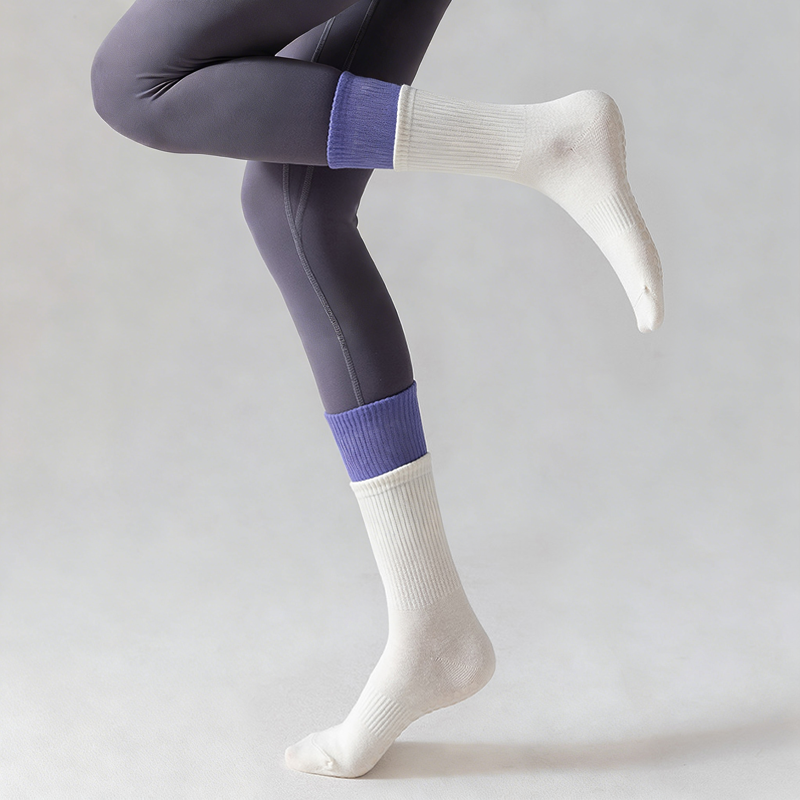 🧦 Wolkenweiche Pilates-Crew-Grip-Socken