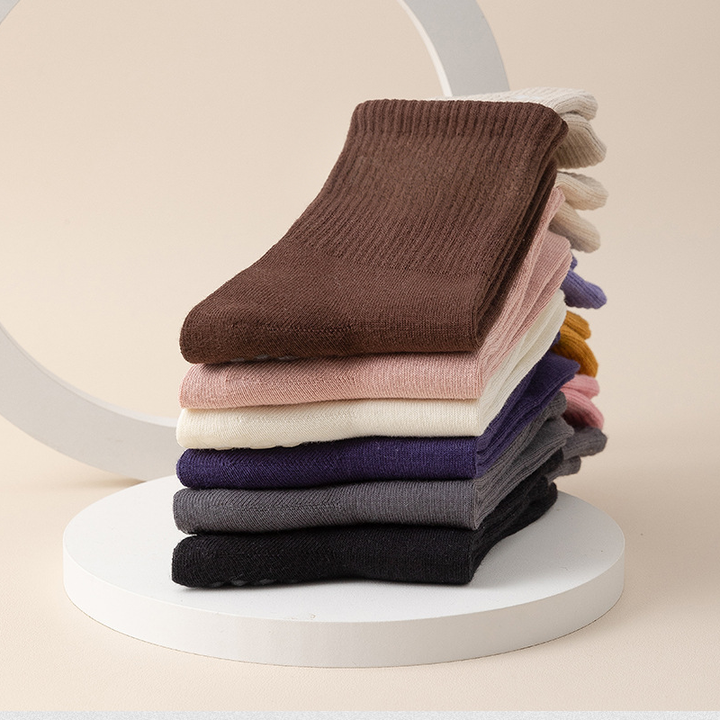 🧦 Wolkenweiche Pilates-Crew-Grip-Socken