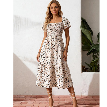 🌈 50% Rabatt! 🔥✨Quadratisches Hals Floral Midi Kleid - Räuchertes Bodice, fließender Schichtroch, Romantisch 🌸