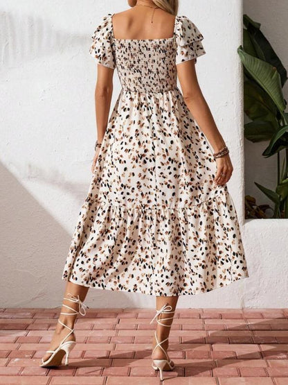 🌈 50% Rabatt! 🔥✨Quadratisches Hals Floral Midi Kleid - Räuchertes Bodice, fließender Schichtroch, Romantisch 🌸