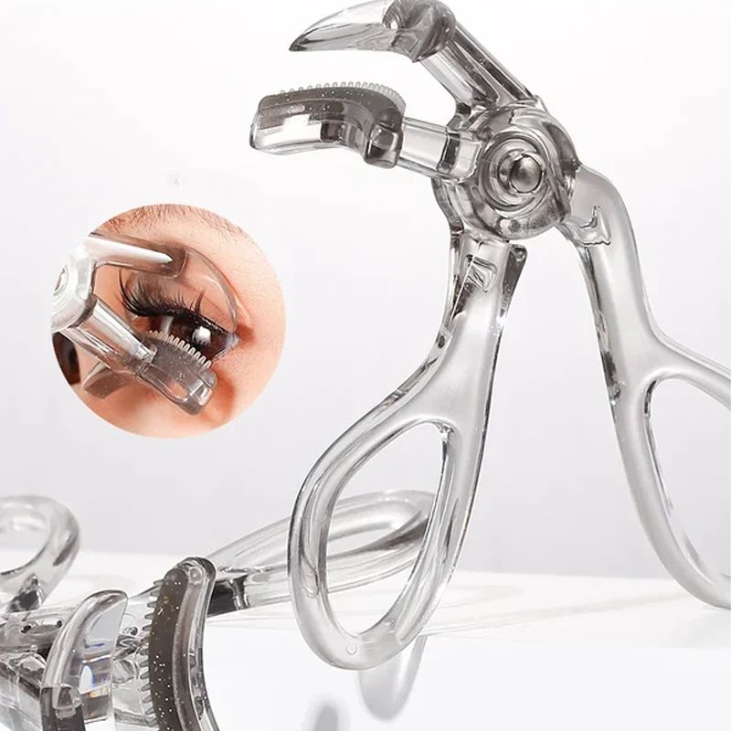 Ergonomische Wimpernzange mit großem Winkel – für ein natürliches und langanhaltendes Ergebnis