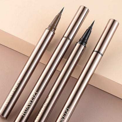 ✨️Der Favorit der Visagisten auf dem roten Teppich – jetzt 50 % reduziert! Wischfester, wasserfester und langanhaltender Eyeliner-Stift